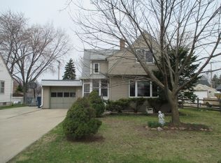 3659 S 91st St, Milwaukee, WI 53228