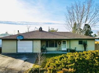 211 3rd Ave, Culver, OR 97734