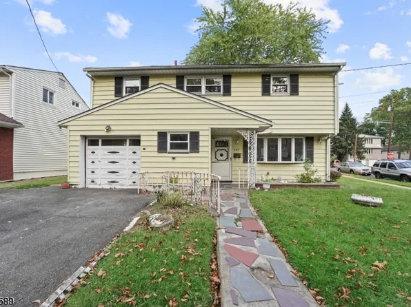 297 Egolf Dr, Rahway City, NJ 07065