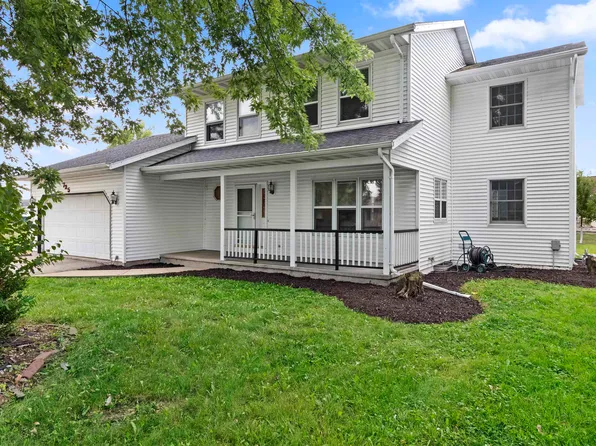 725 Harrison Ave, Omro, WI 54963