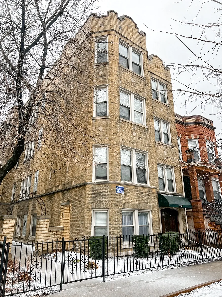 Building Photo - 2919 N. Whipple St.