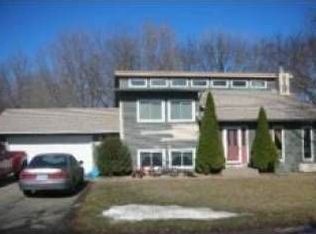 112330 Chatfield Ct, CHASKA, MN 55318