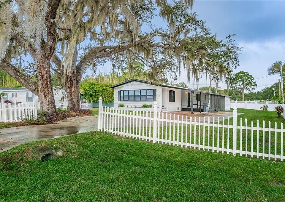 1st image of 3510 Island Oaks S