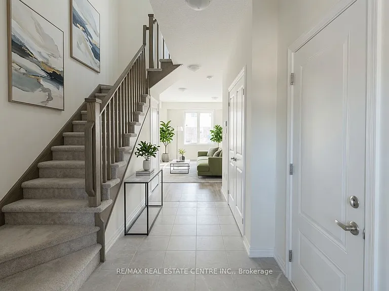 80 Pinot Cres — Photo 2