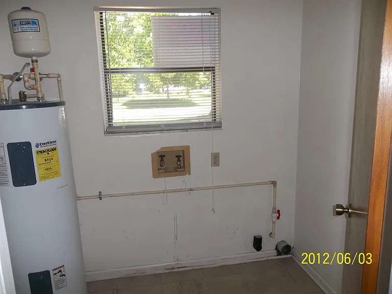 100 Creekwood Cir — Photo 31