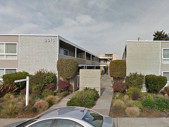 2010 Trousdale Drive Front_03212017