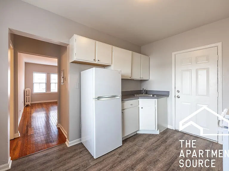 5740 N Winthrop Ave #309 — Photo 1