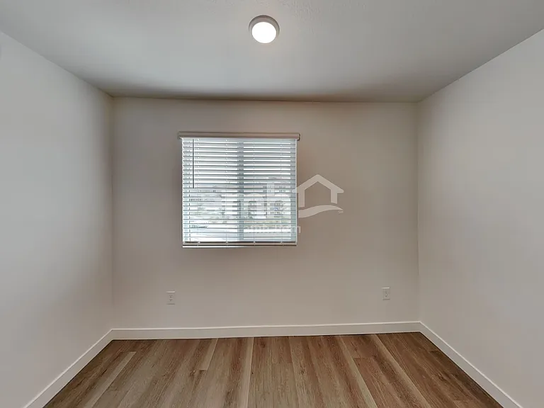 6975 N 125th Dr — Photo 18