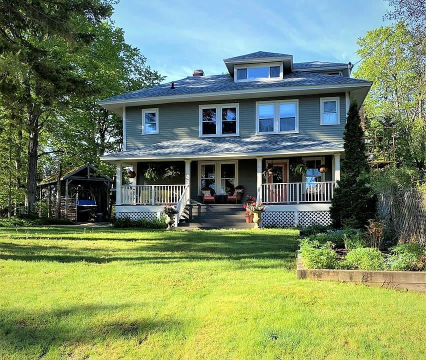 1st image of 30 Greenwood St