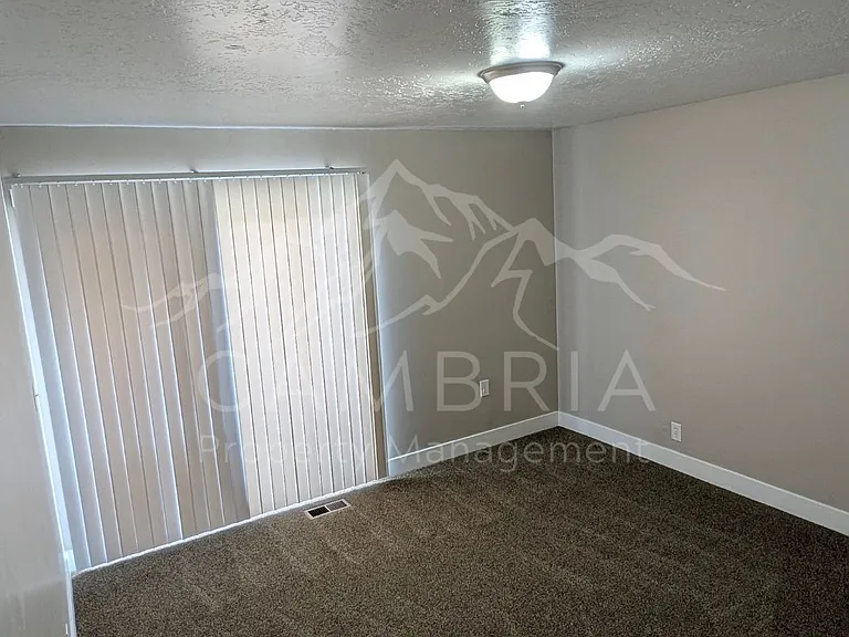 8311 S Hayes St — Photo 13