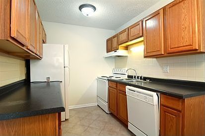 4th image of 1060 N Farnsworth Ave APT 1401