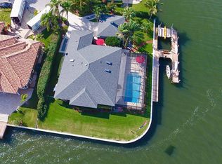 2 Starfish Dr, Vero Beach, FL 32960