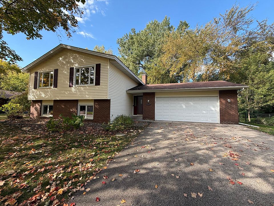 1st image of 16276 Franklin Cir SE