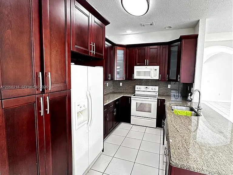 14521 SW 13th Ter — Photo 9