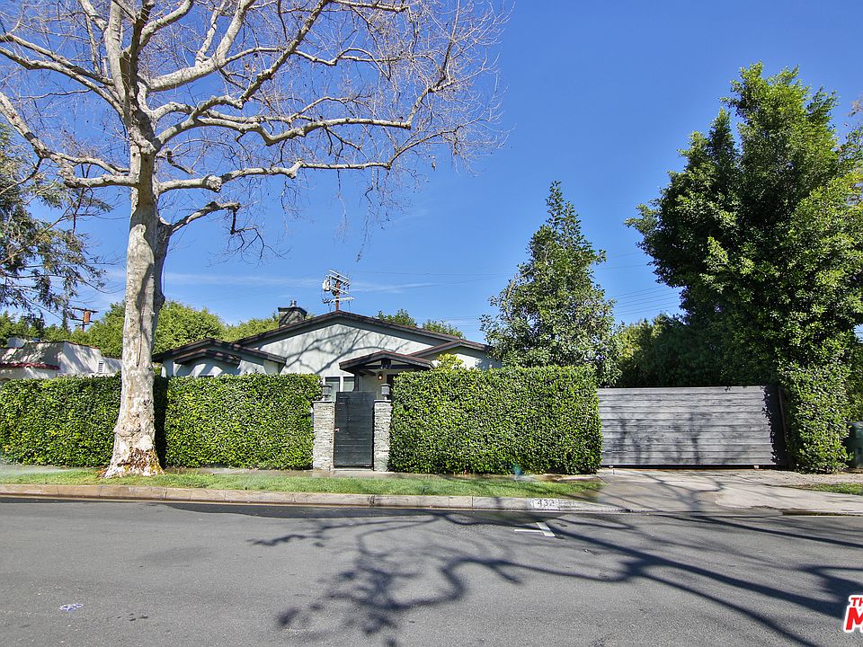 1st image of 432 Westmount Dr