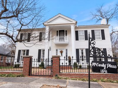 340 E College Ave, Holly Springs, MS, 38635