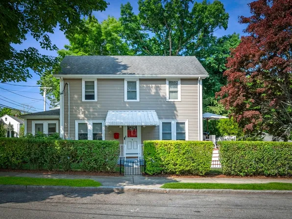 4 Edgewood Rd, Newton, MA 02465