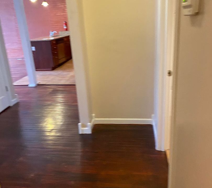 1st image of 305 S Lincoln St APT D