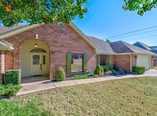 3016 Kingston Dr, Bartlesville, OK 74006