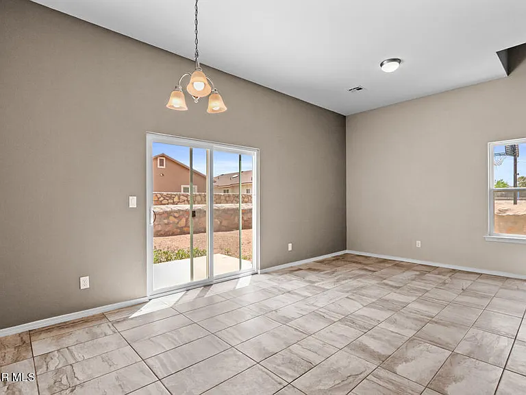 806 Hc Gilbert Minjares Dr #A — Photo 5