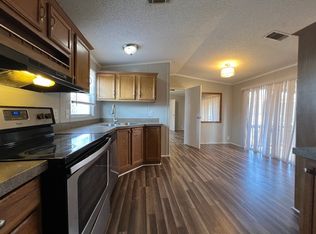 46 Willowbrook Ct, Martindale, TX 78655