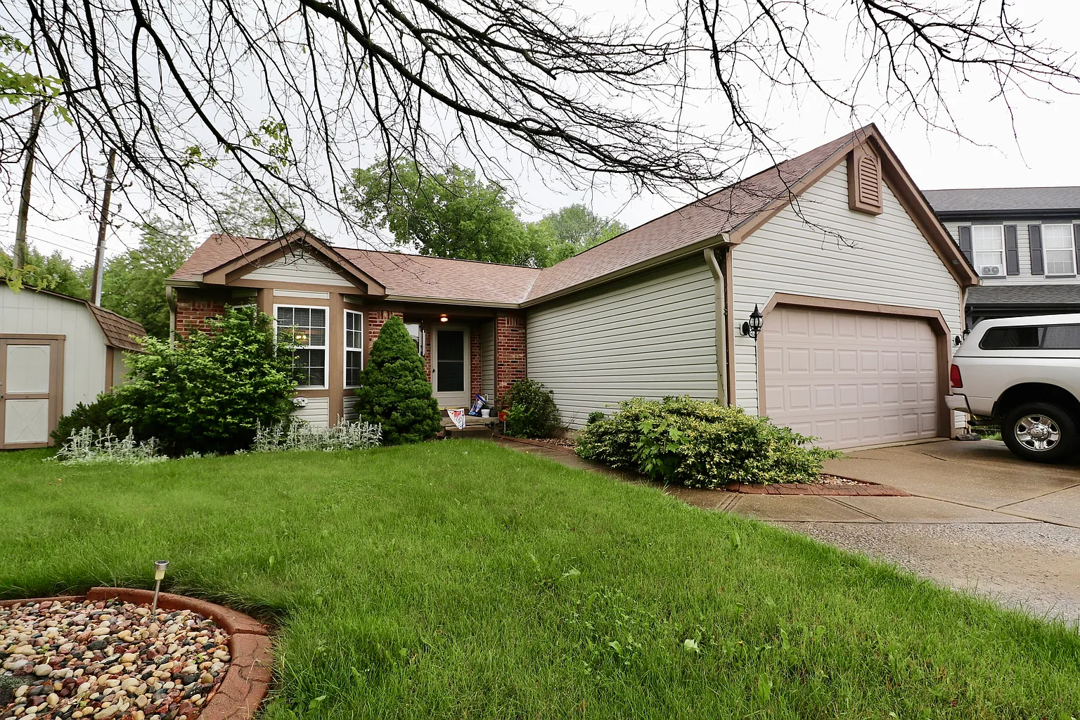 5609 Willowridge Ct photo 1