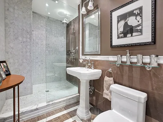 Sold by Sotheby's International Realty | media 20