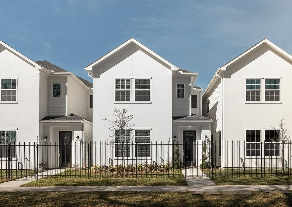 1st image of 2063 Sherwood Forest St