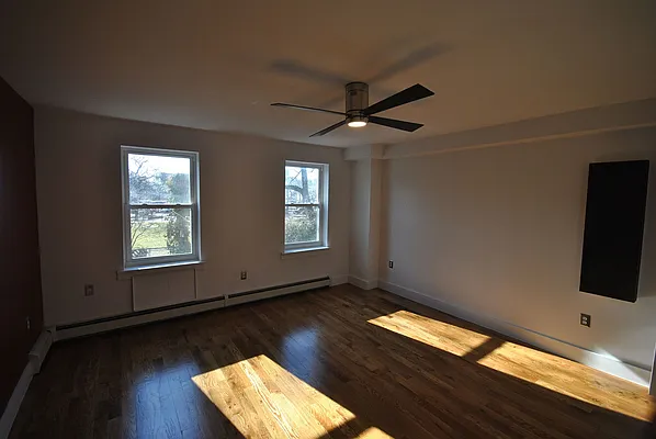 Rented by Owner | media 22