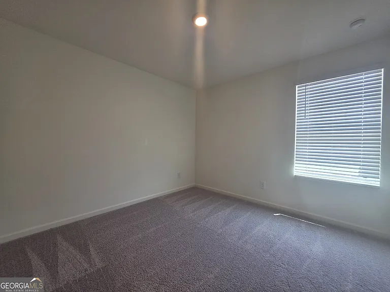 43 Rydal Way — Photo 8