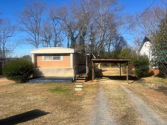 3rd image of 120 Crestmont Dr
