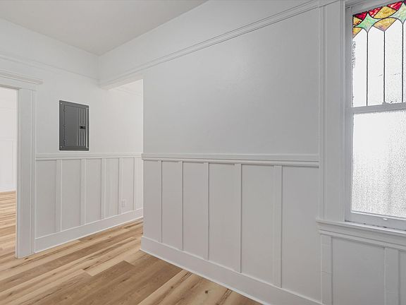 4th image of 625 Ashbury St APT 15