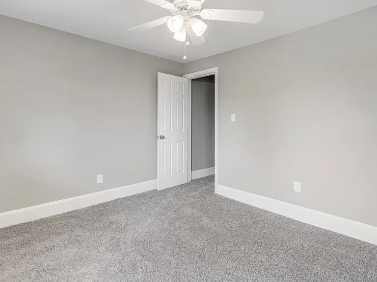 2817 Winchester St — Photo 18