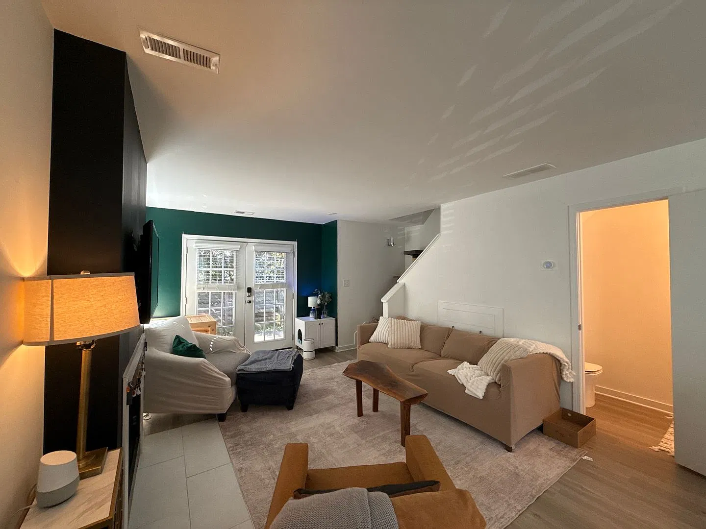 2- Bedroom Townhome near Plaza Midwood! — Photo 4