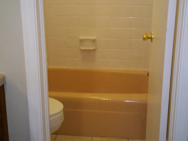 922 NW 21st St #9 — Photo 7