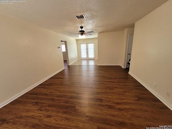 3rd image of 5130 Tom Stafford Dr