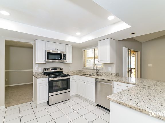 3rd image of 104 Holderness Dr