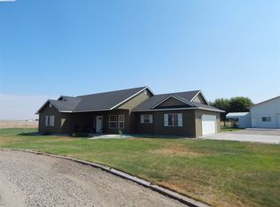 576 Pheasant Ln, Burbank, WA