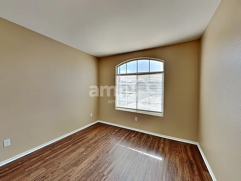 7400 Fencerow St — Photo 17