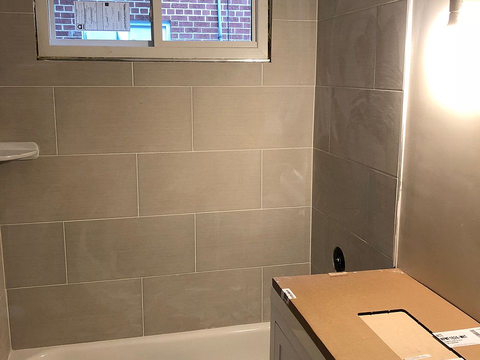 2nd image of 3667 Horner Pl SE