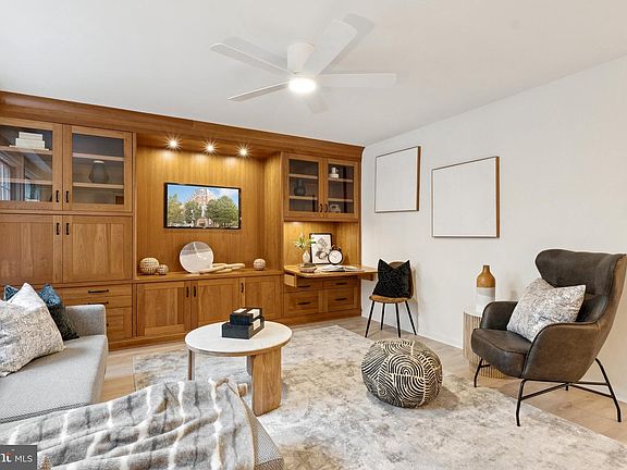 2nd image of 1880 Columbia Rd NW APT 204