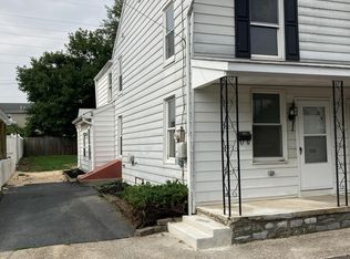 116 E 2nd St #1, Hummelstown, PA 17036