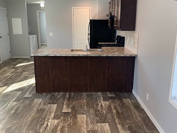 3rd image of 47 Bluebird Hill Dr #109