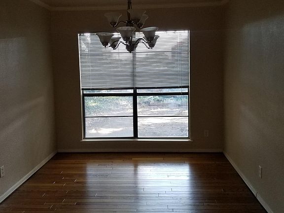 3rd image of 3206 Embercrest Ln
