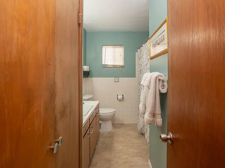 1755 Cromwell Dr — Photo 12