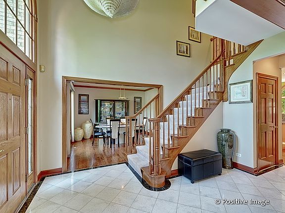 2nd image of 399 Woodside Dr