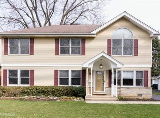 513 S Forrest Ave, Arlington Heights, IL 60004