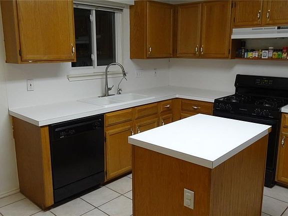 4th image of 12034 Lincolnshire Dr