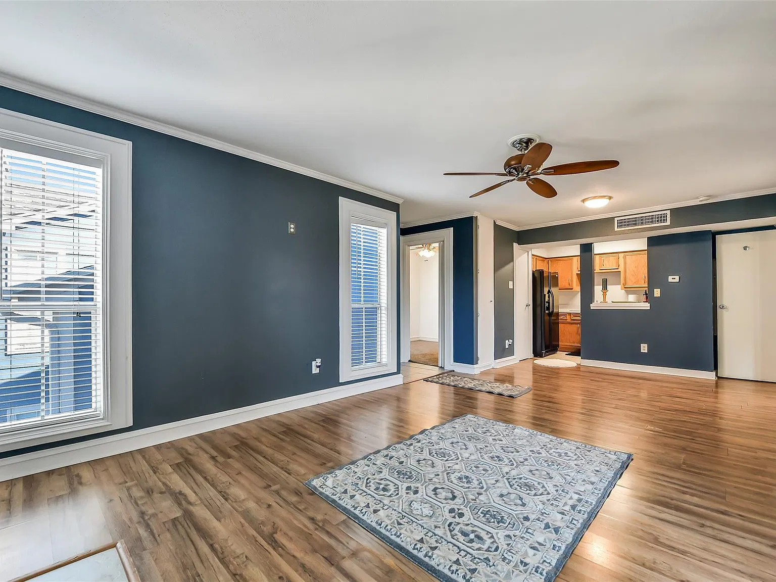 2 bed, 1.0 bath, 788 sqft, $1,400 — Photo 3