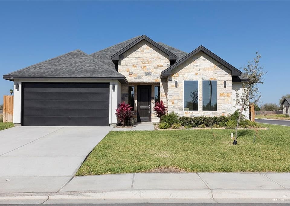 1st image of 5831 N 44th Ln